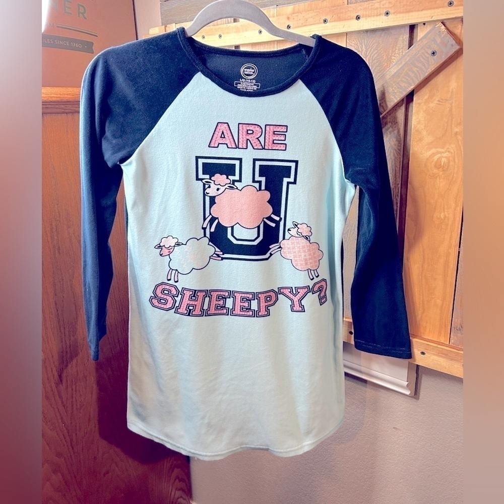B004. Girls Long Sleeve Nightgown. Large โข Wonder Nation